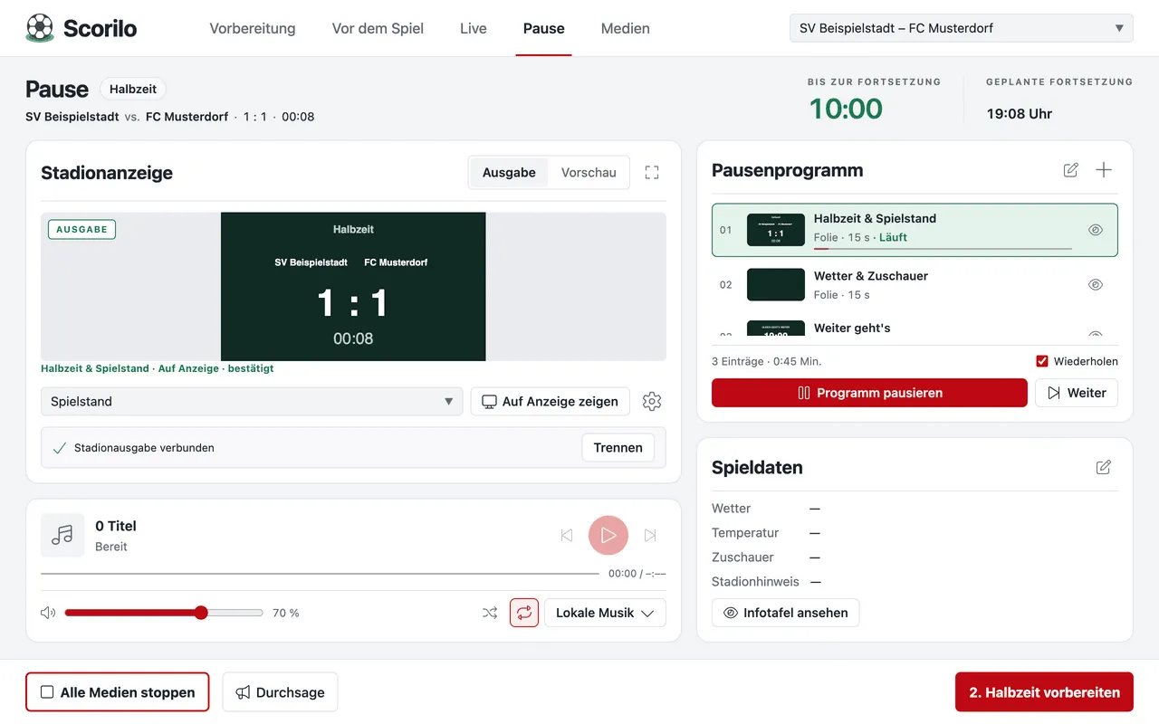 Ansicht „Pause“ in der Halbzeit beim Stand von 1 : 1: Countdown 10 bis zur Fortsetzung, das laufende Pausenprogramm mit „Halbzeit & Spielstand“ und die Schaltfläche „2. Halbzeit vorbereiten“.